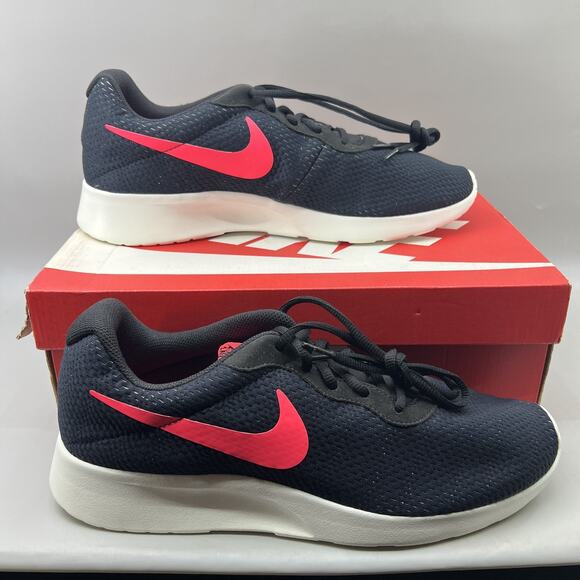 Nike Tanjun SE Running Sneakers Men Size 11 Black Red Comfort Light Shoes NEW - Picture 1 of 8